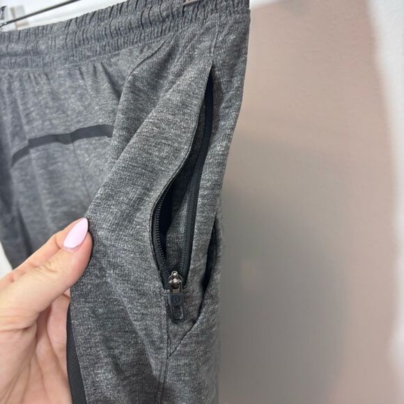 Lululemon Pace Breaker Short Linerless 9" Med M7AB1S Heathered Texture Deep Coal - Picture 11 of 16